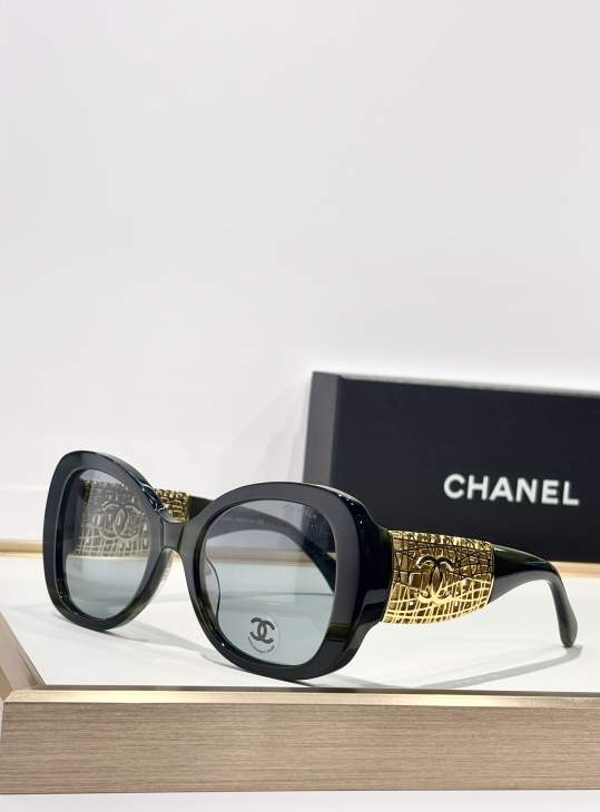 Picture of Chanel Sunglasses _SKUfw76990387fw